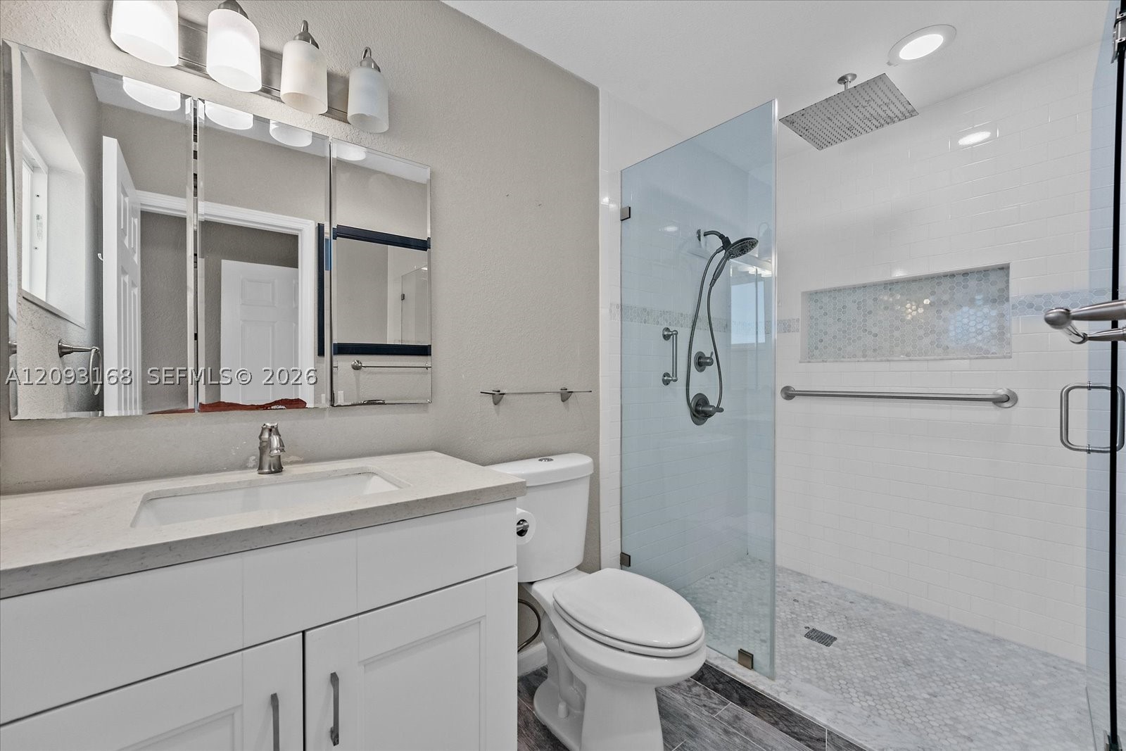 1485 Ne 57th St Property Photo 15