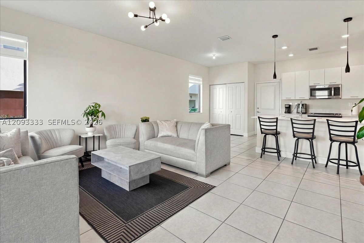 A12093333 Property Photo 13