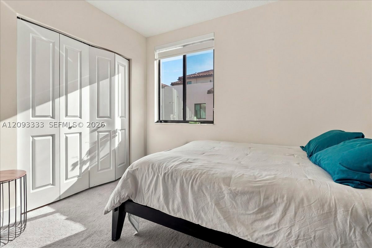 A12093333 Property Photo 22