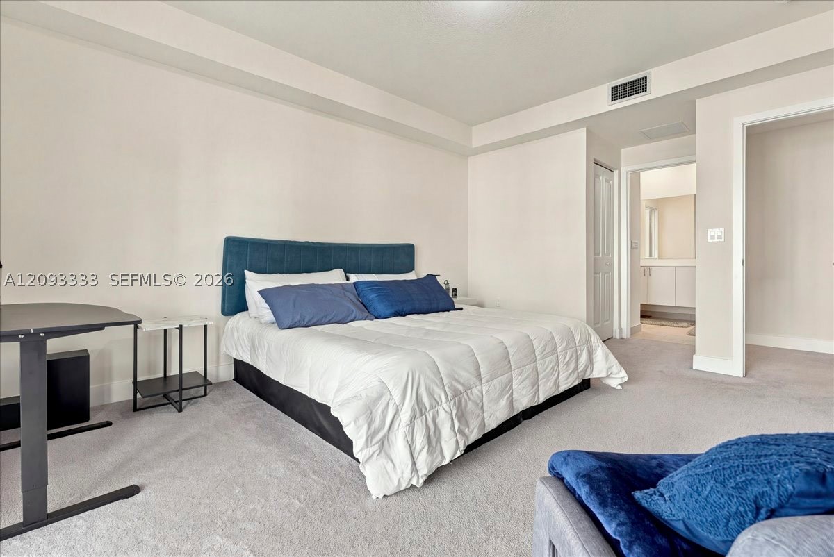 A12093333 Property Photo 23