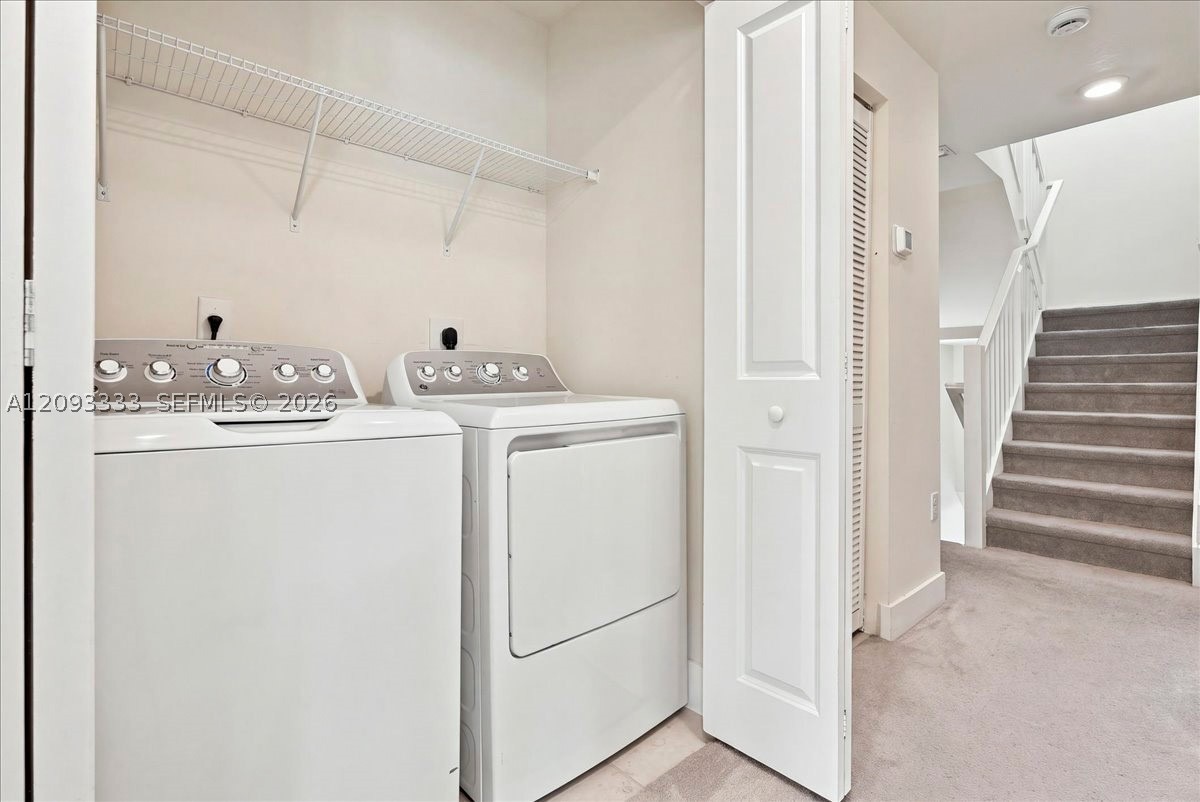 A12093333 Property Photo 26