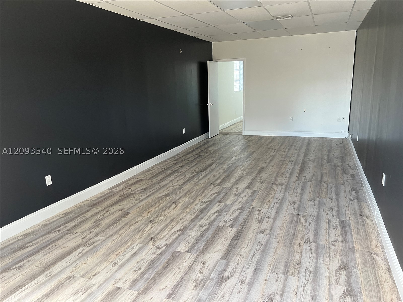 10527 SW 40th St FOR OFFICE ONLY Property Photo 1