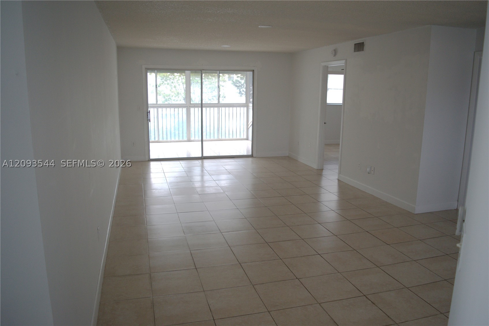 2640 Se 19th Ct 201-d Property Photo 6