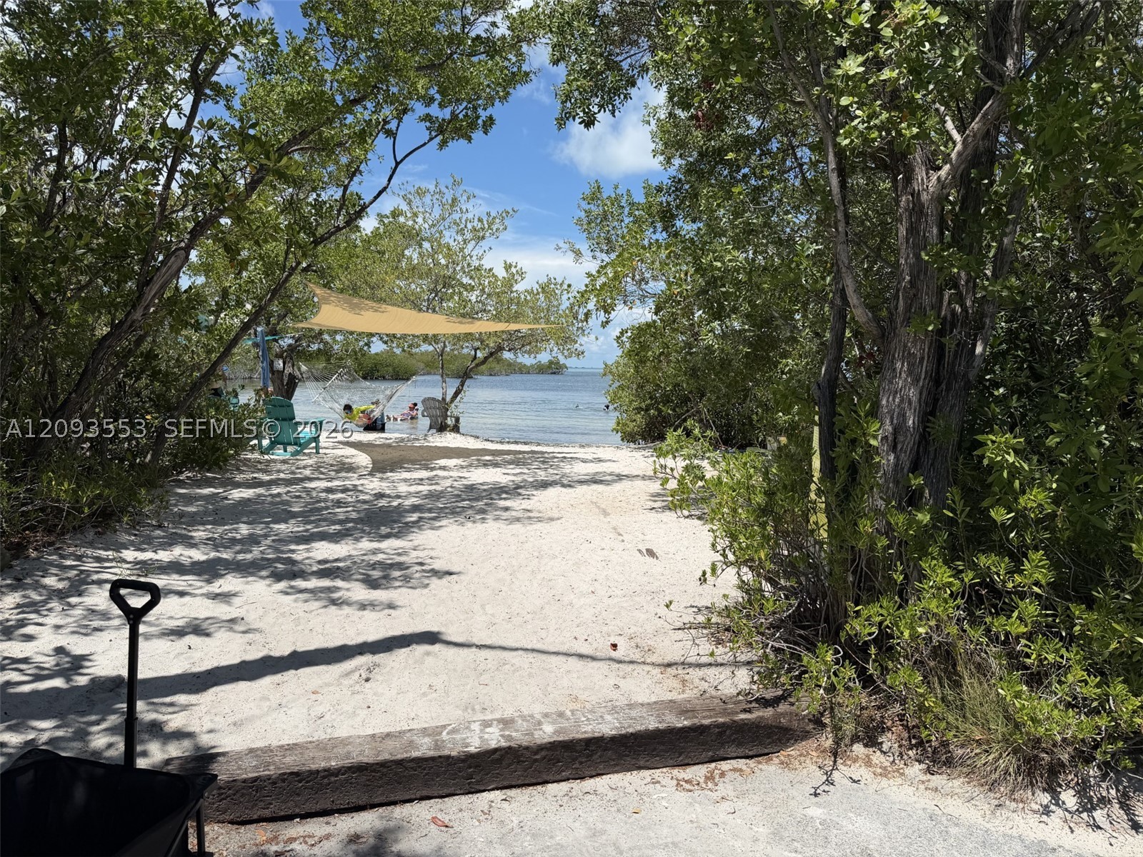 39 Gumbo Limbo Ave Property Photo 28
