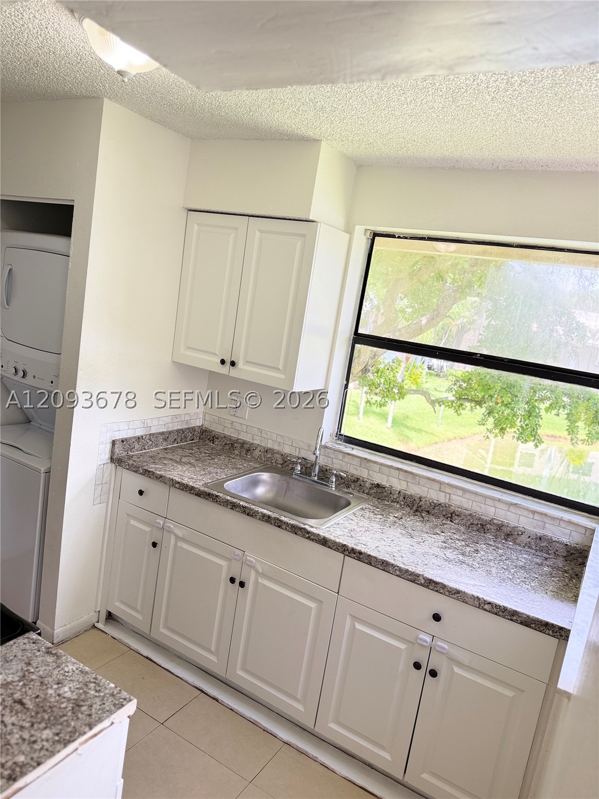 1021 Adams Ave 1021e Property Photo 8