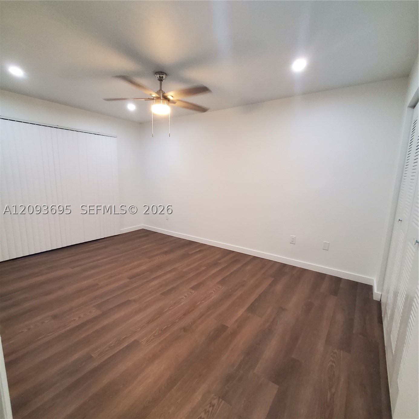 1211 S Independence Dr 1211e Property Photo 12