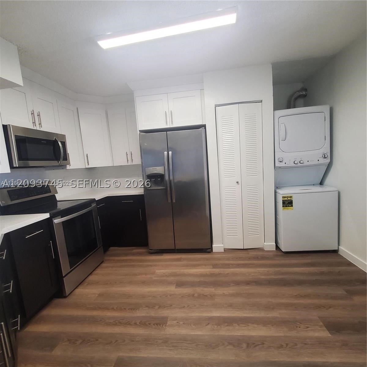929 Hamilton Dr 929f Property Photo 5