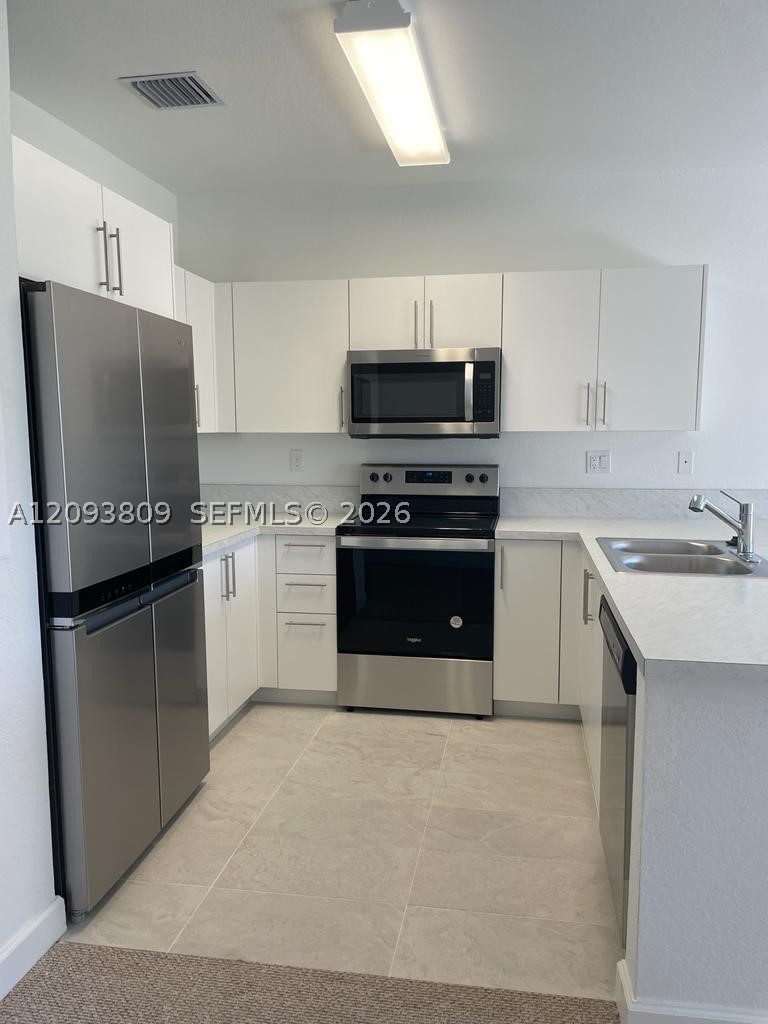 1270 Nw 4th Ln 1 Property Photo 3