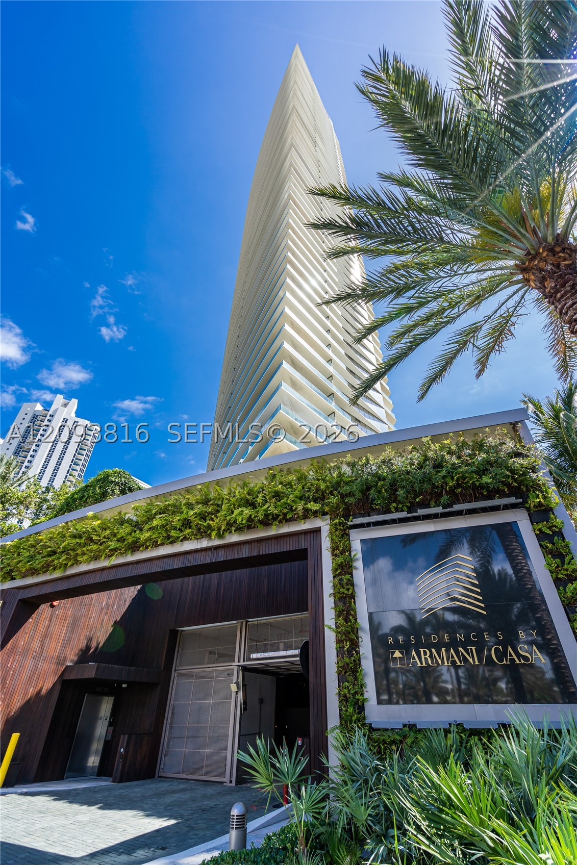 18975 Collins Ave 1101 Property Photo 40