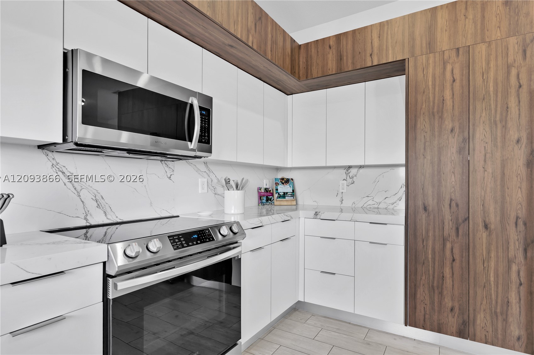 103 W Avenue A Property Photo 8