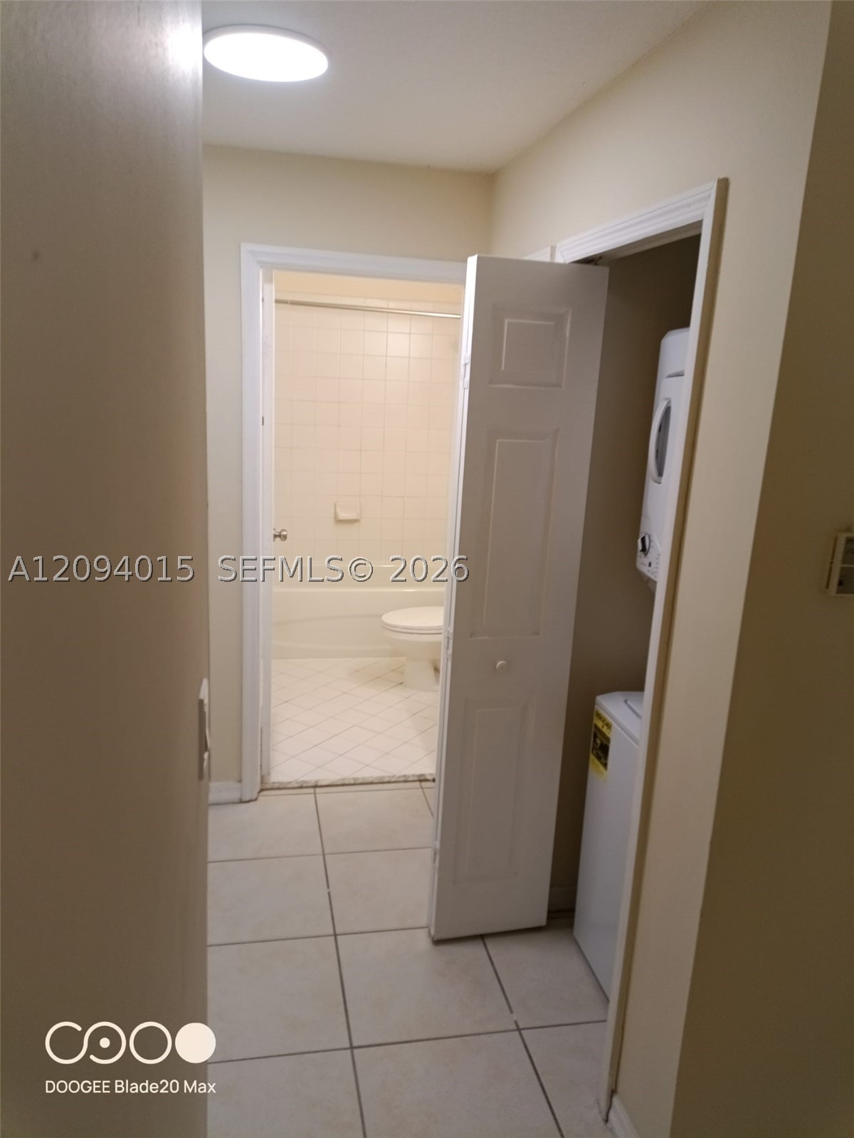 2920 Se 12th Rd 206-30 Property Photo 4