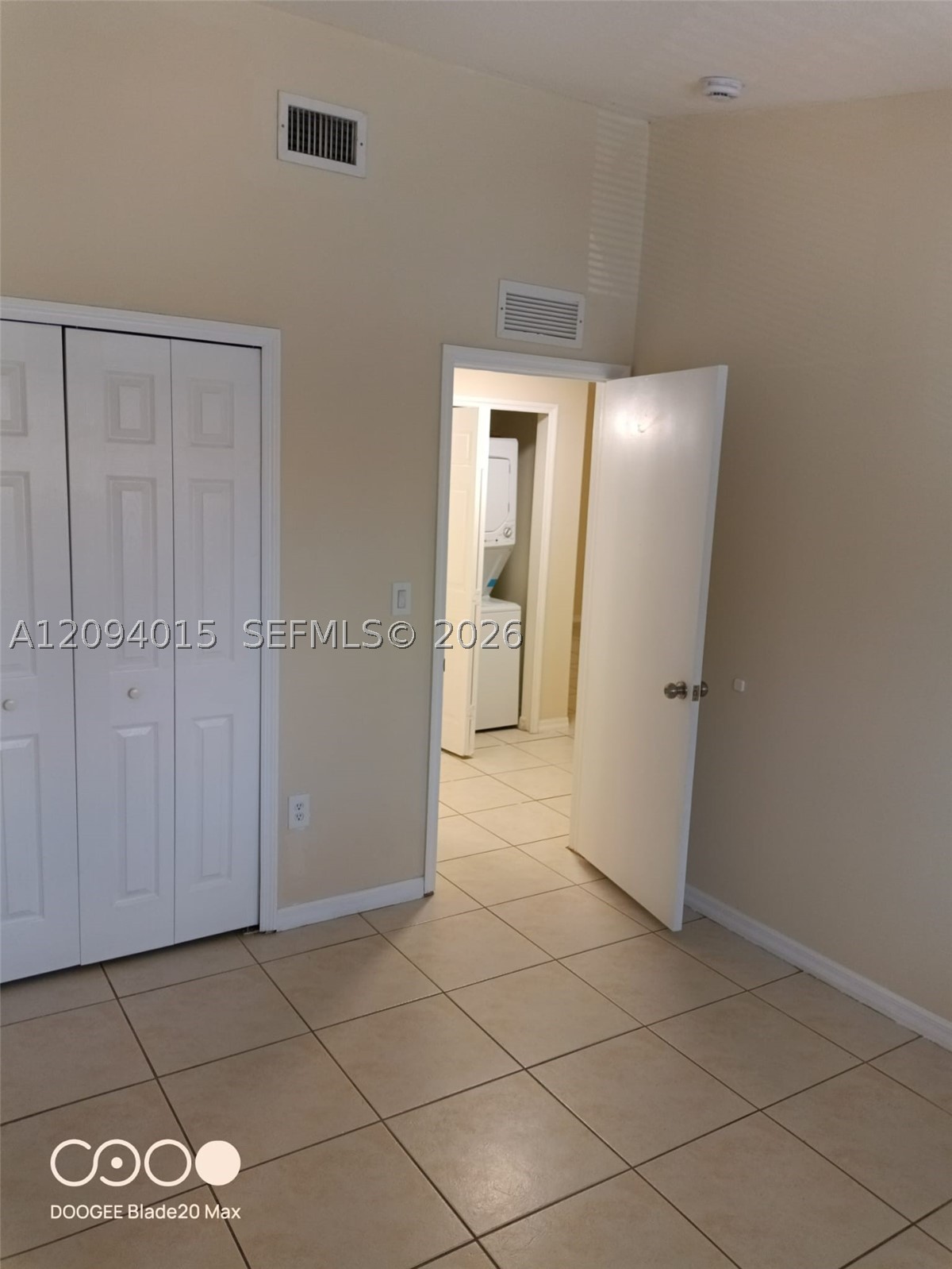 2920 Se 12th Rd 206-30 Property Photo 5