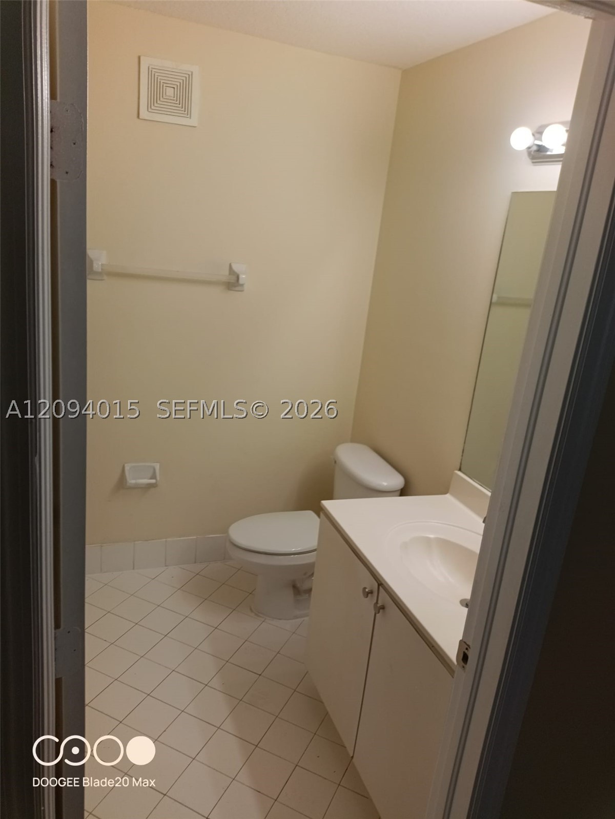 2920 Se 12th Rd 206-30 Property Photo 12