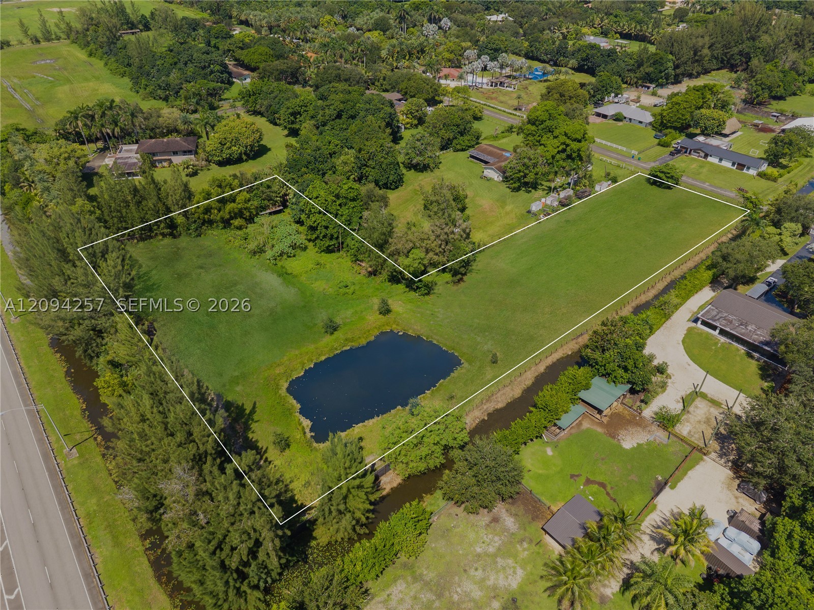 18100 Sw 70th Pl Property Photo 15