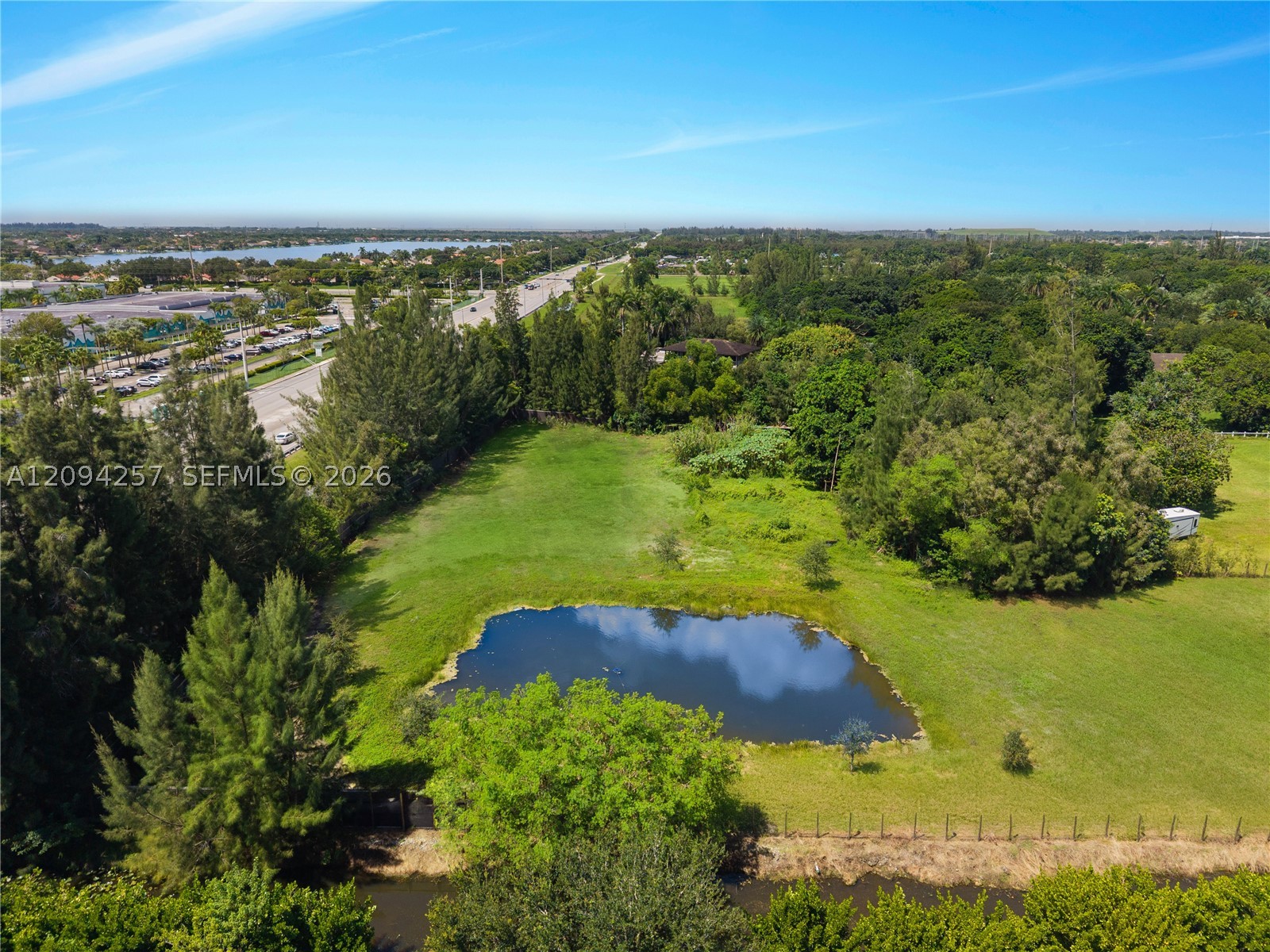 18100 Sw 70th Pl Property Photo 18