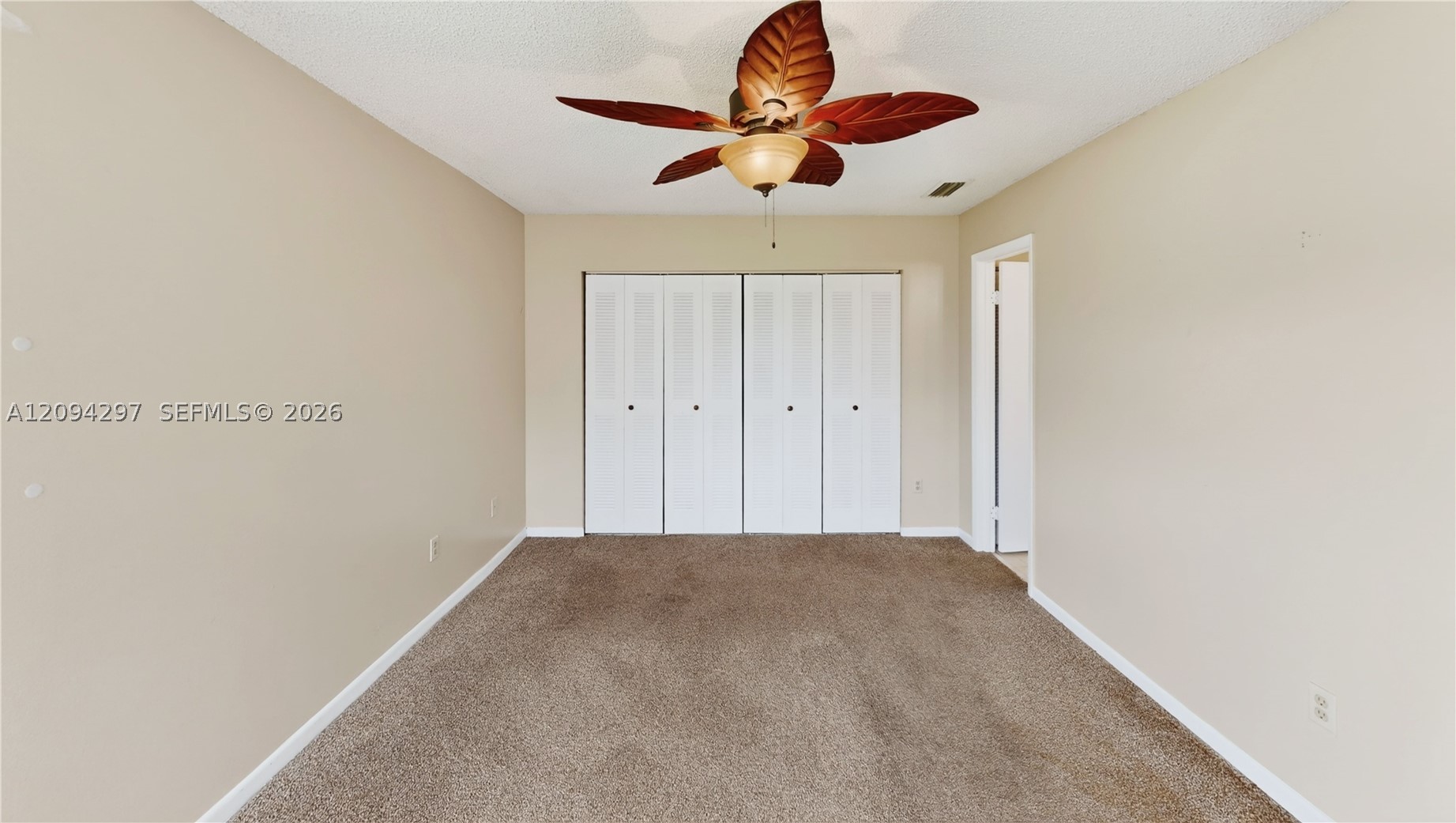 889 Hamilton Dr 889e Property Photo 23