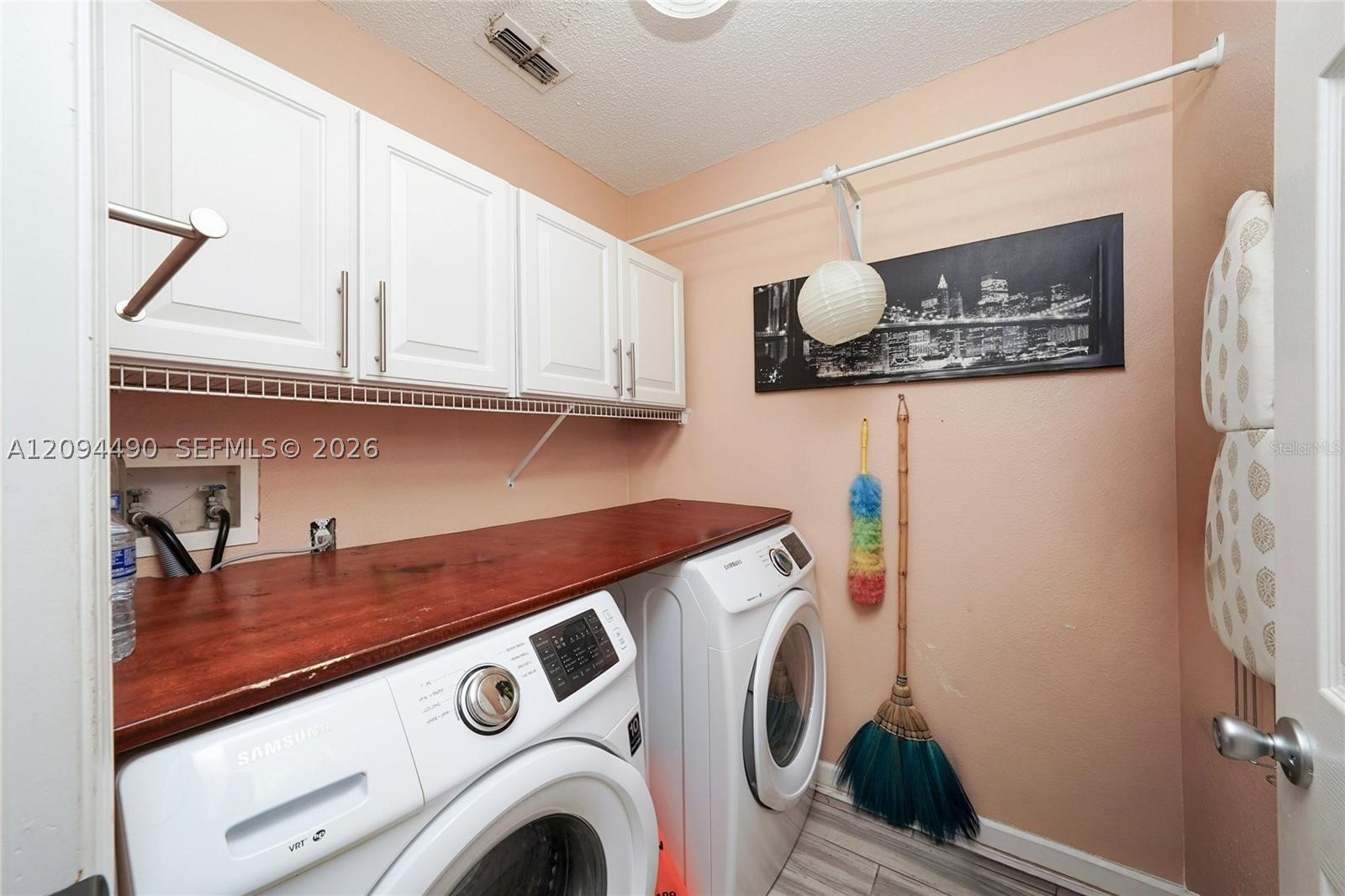 16404 Coopers Hawk Property Photo 29