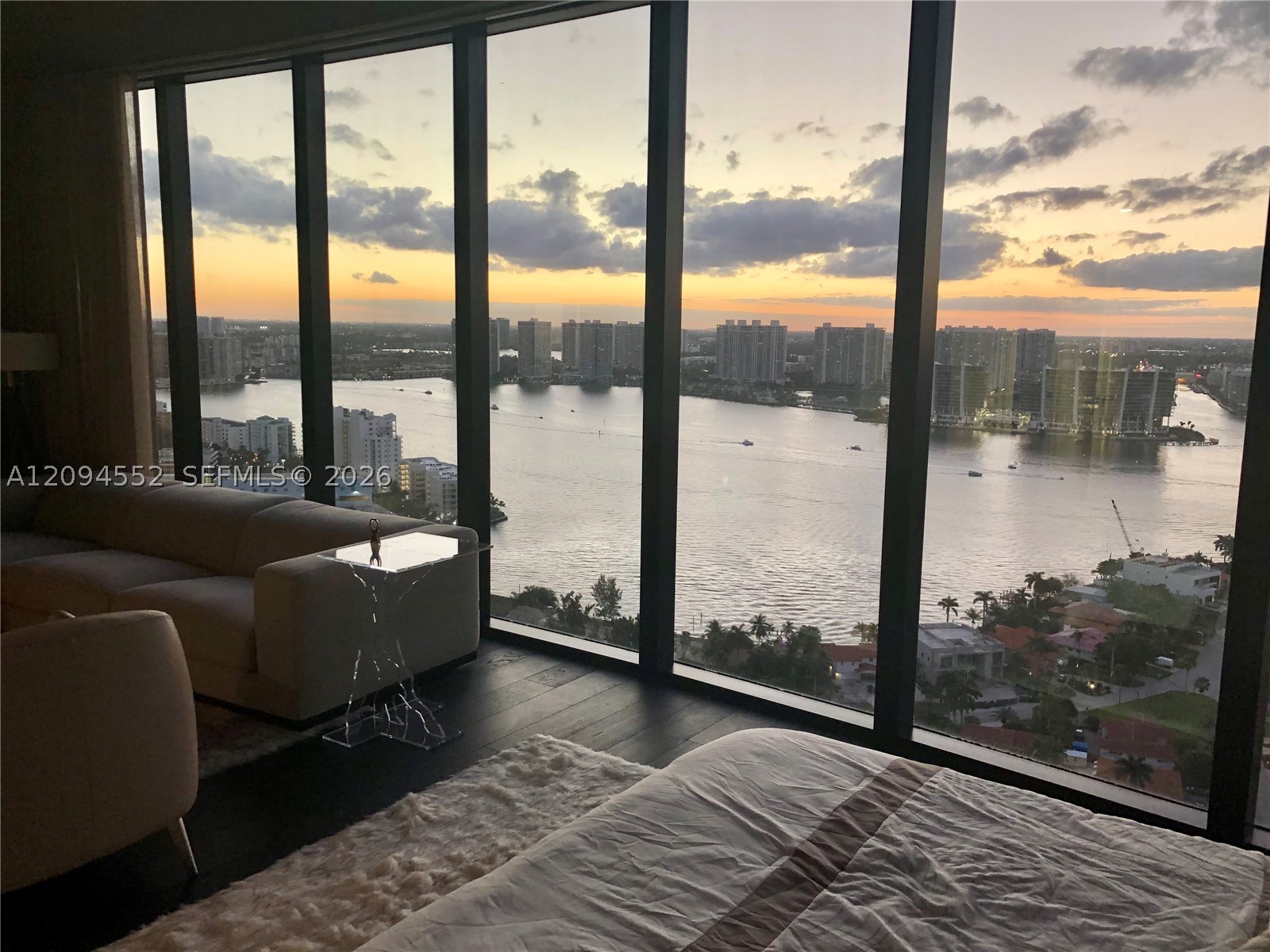 18555 Collins Ave 2903 Property Photo 8