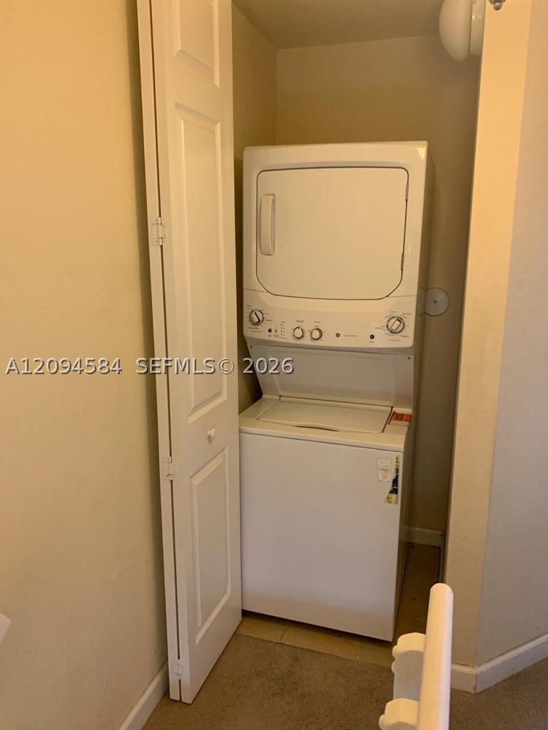 142 Se 28th Ter 10 Property Photo 10