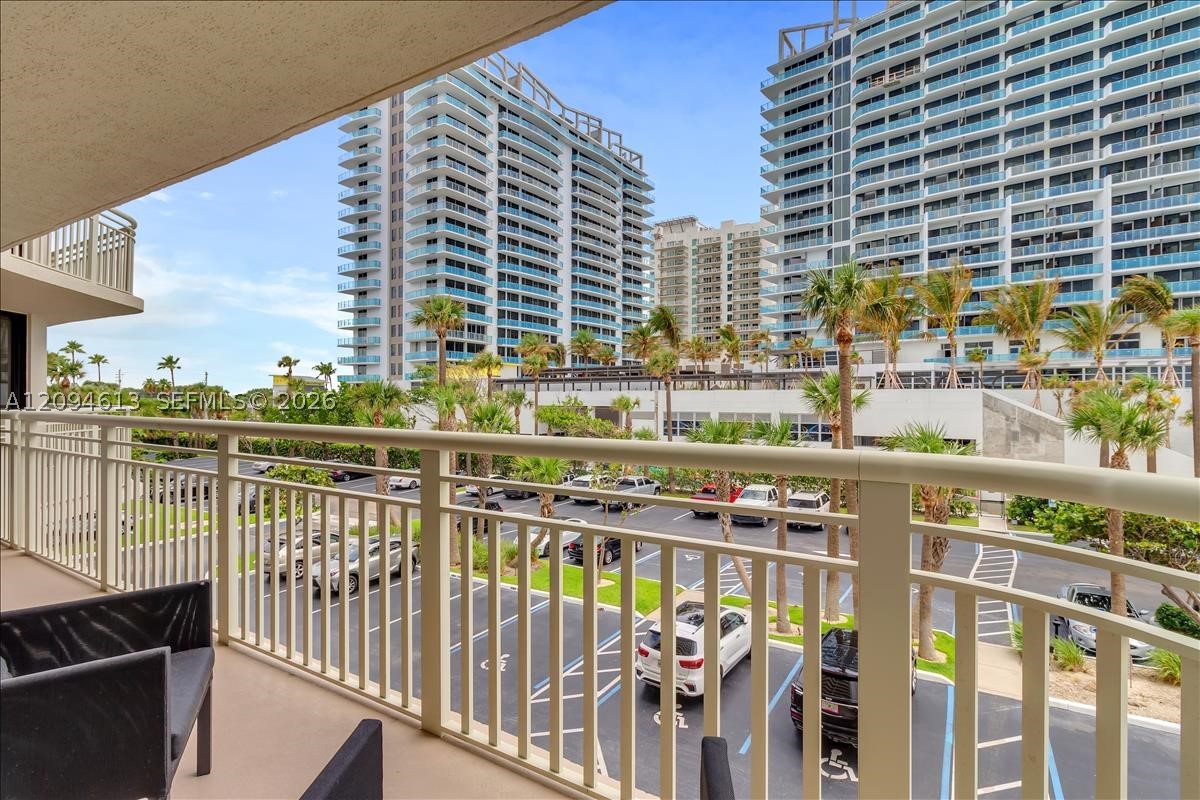 3000 N Ocean Dr 3b Property Photo 26