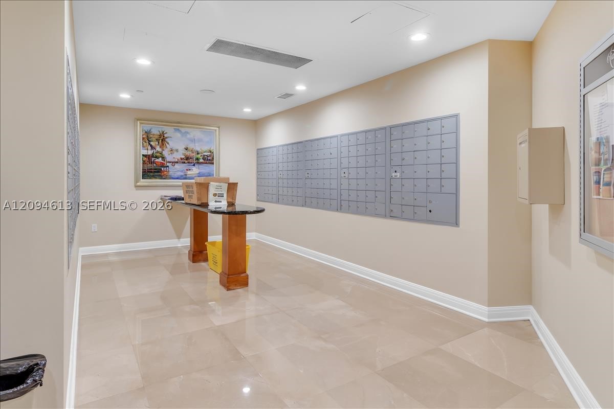 3000 N Ocean Dr 3b Property Photo 27