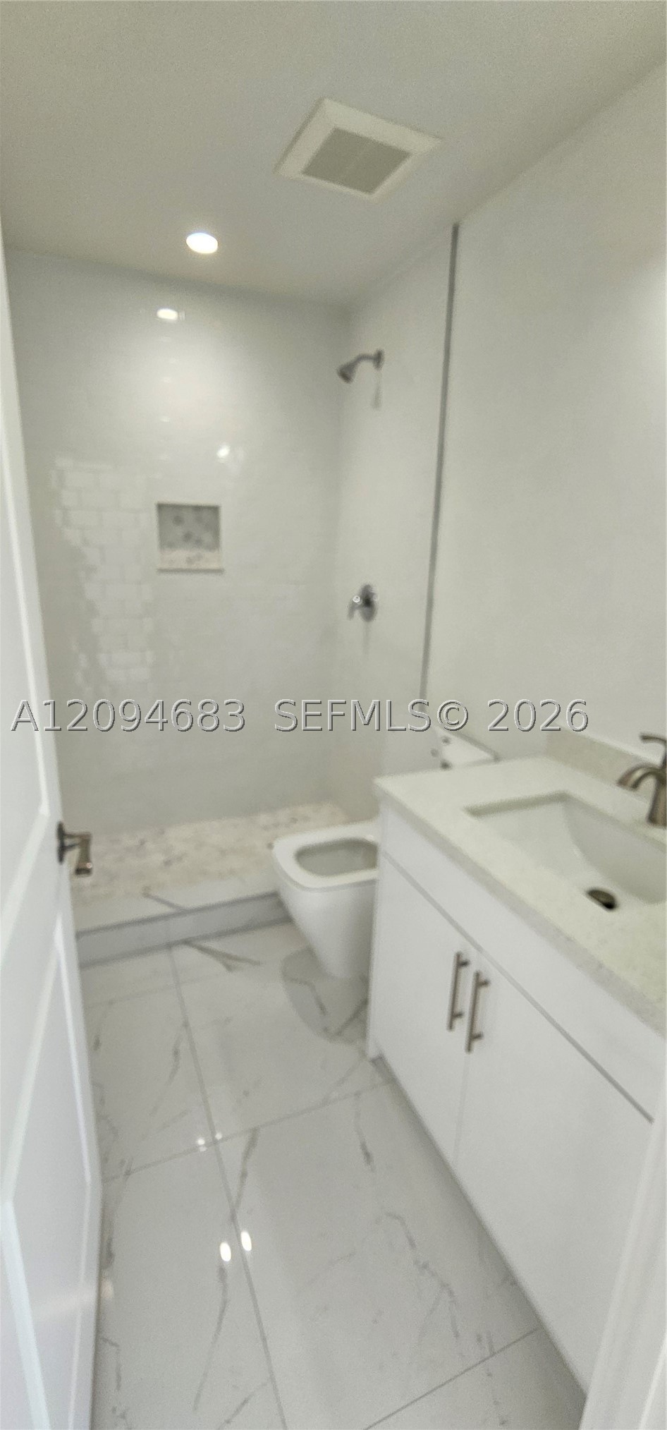 231 & 233 Nw 3rd Ave 231 & 2333 Property Photo 5