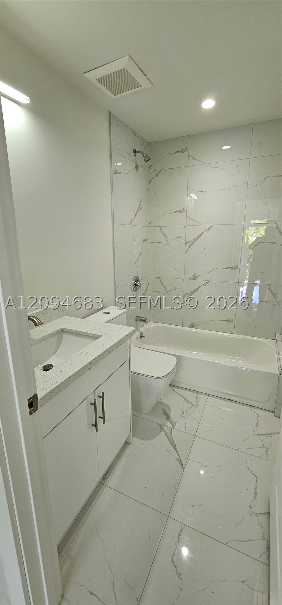 231 & 233 Nw 3rd Ave 231 & 2333 Property Photo 7