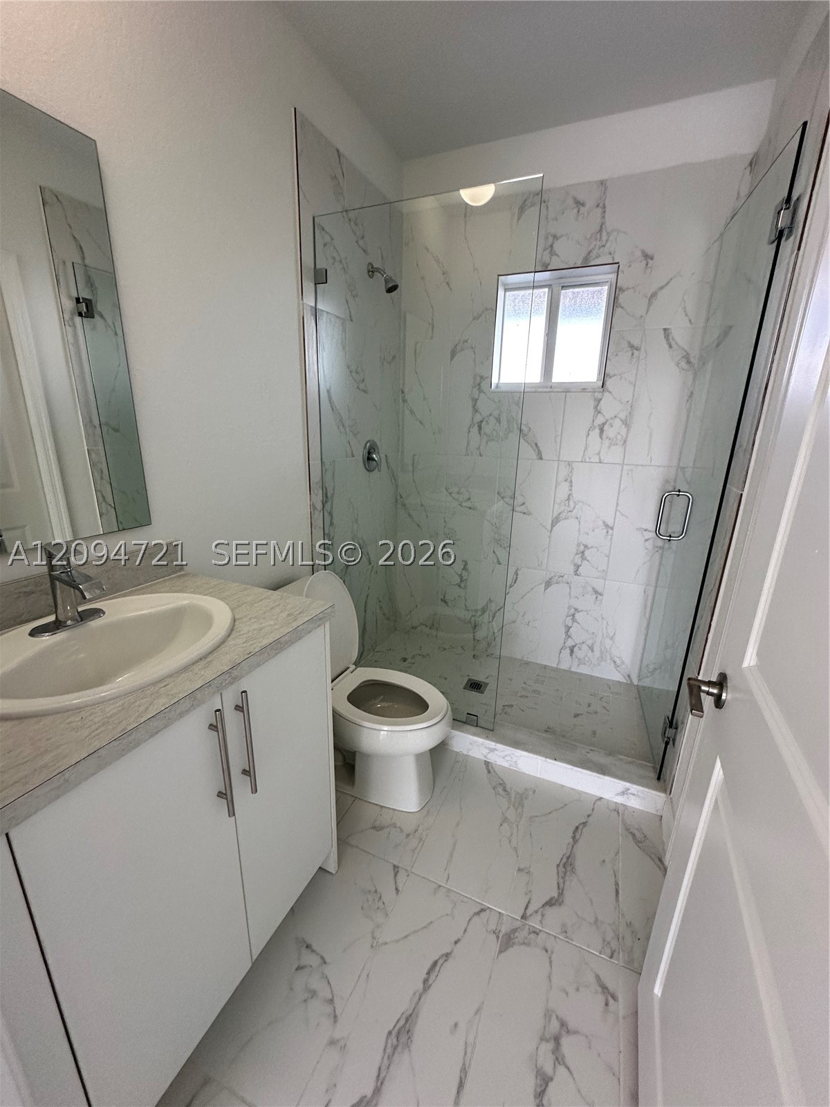 1245 Nw 3rd Ln Property Photo 3