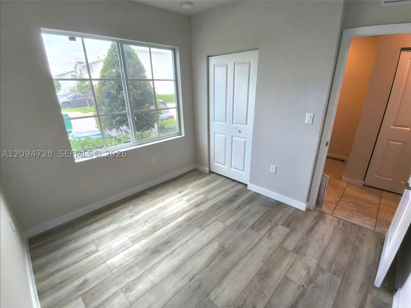 1085 Nw 4th Ter Property Photo 4