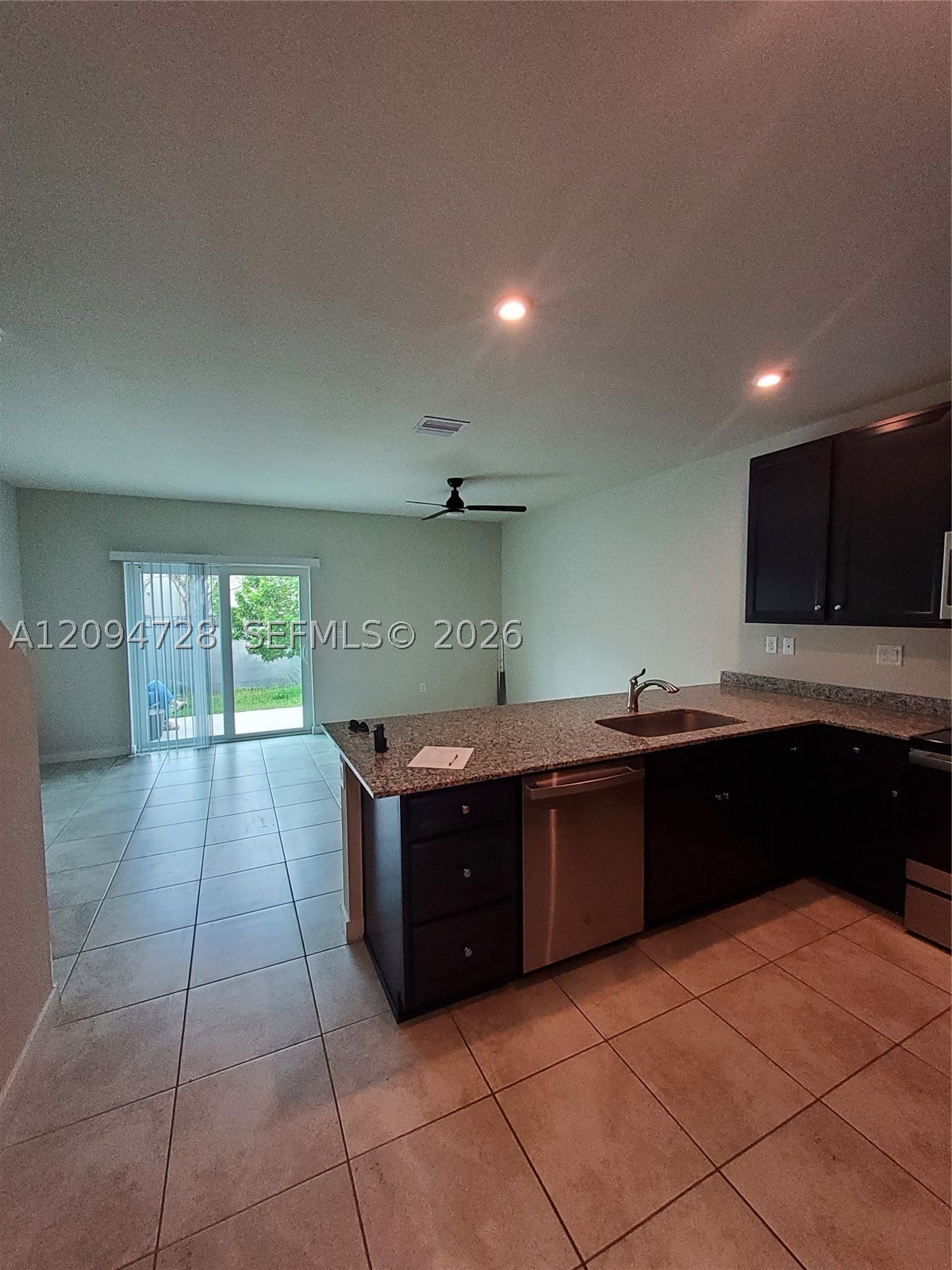 1085 Nw 4th Ter Property Photo 7