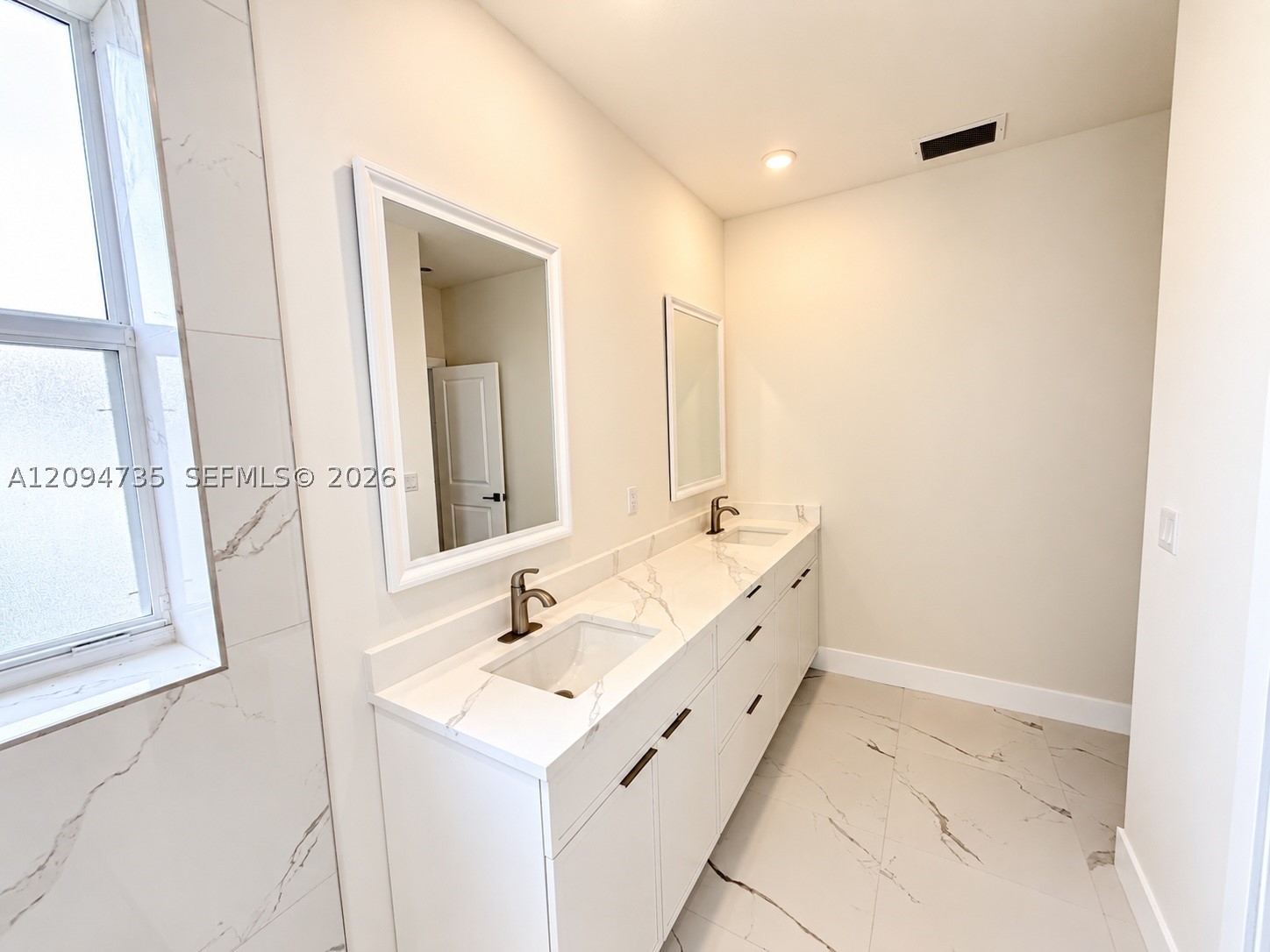 2518 Se 26th Ter 0 Property Photo 12