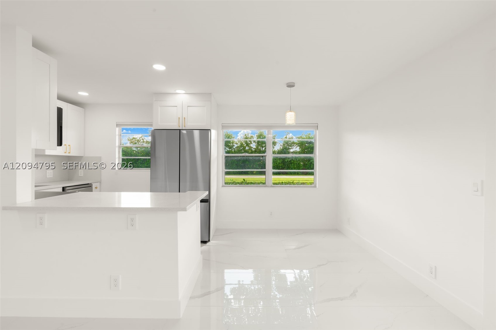 392 Mansfield J 392 Property Photo 11