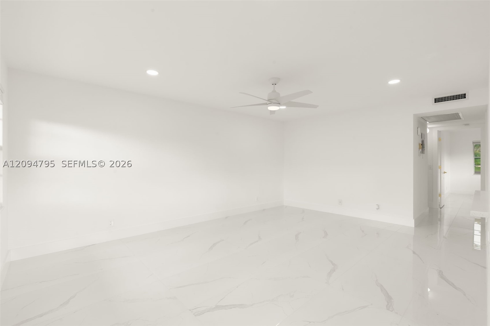 392 Mansfield J 392 Property Photo 14