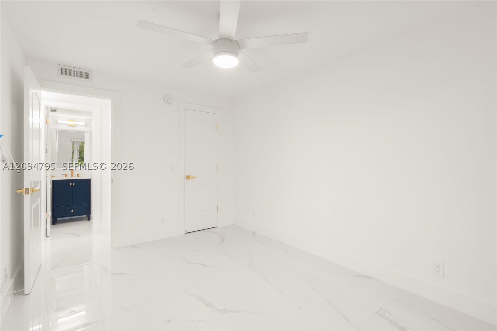 392 Mansfield J 392 Property Photo 25