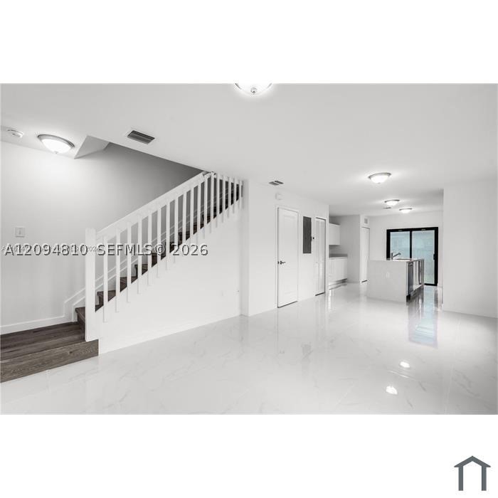 1231-1233 Nw 9 Avenue Property Photo 13