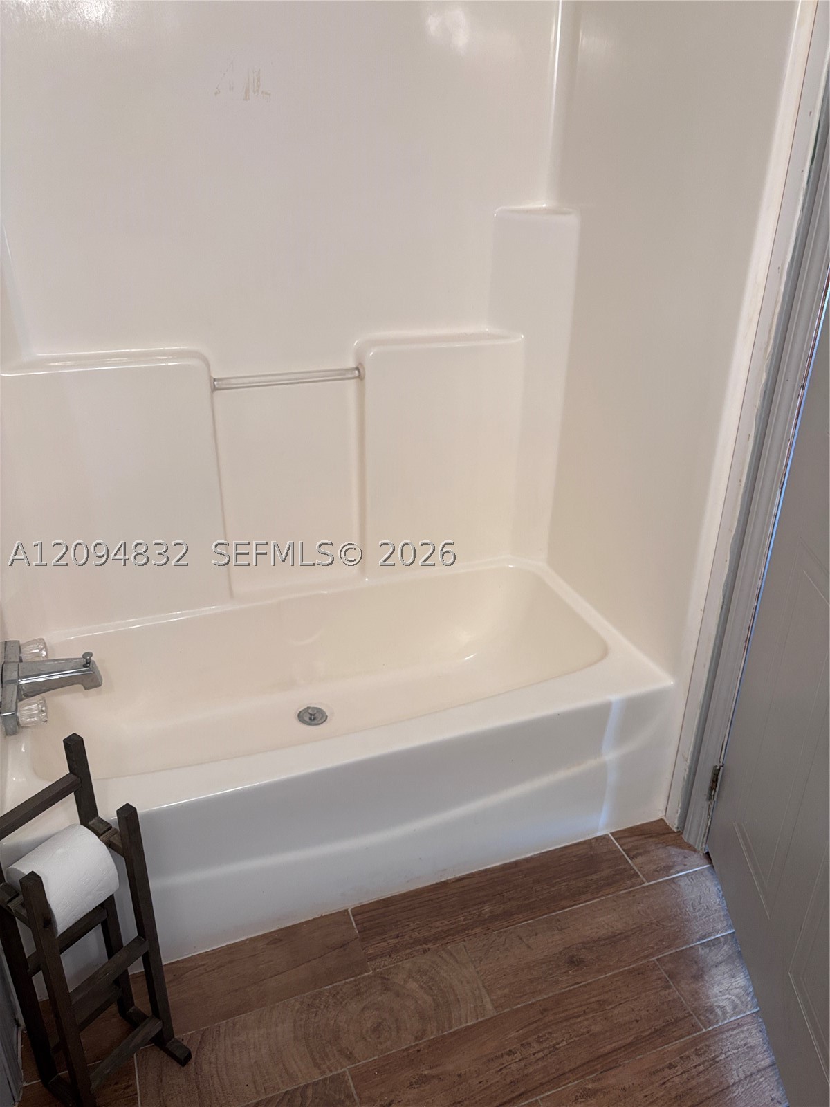 A12094832 Property Photo 15
