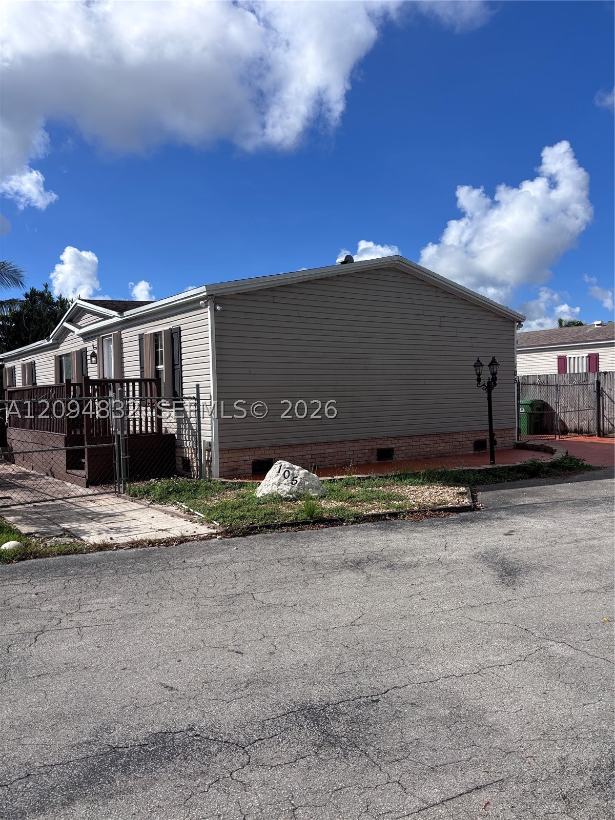 A12094832 Property Photo 31