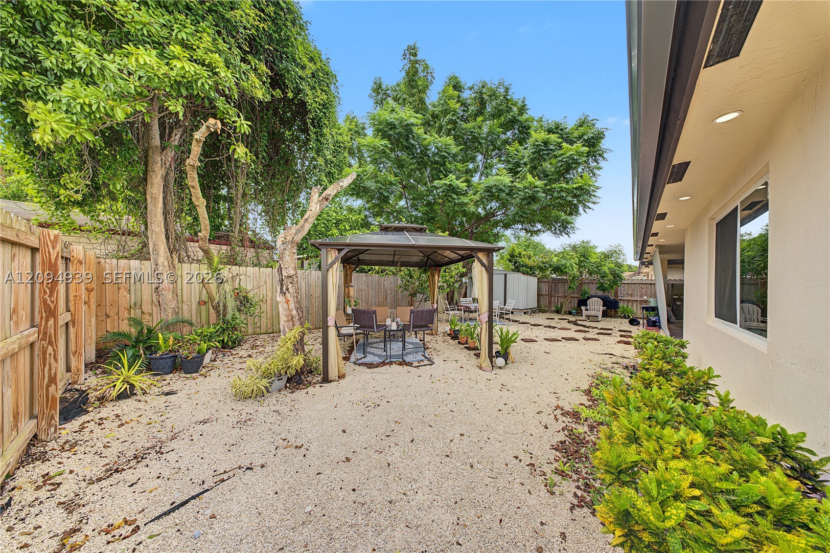 530 Sw 7th Ave Property Photo 44