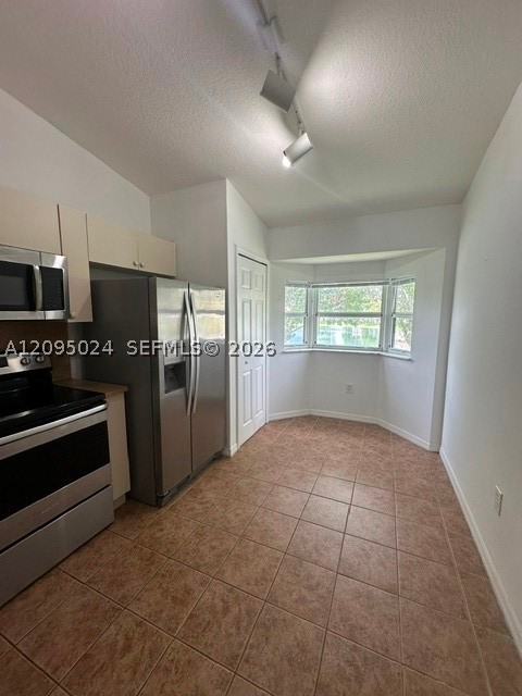 2920 Se 13th Ave 203-51 Property Photo 8