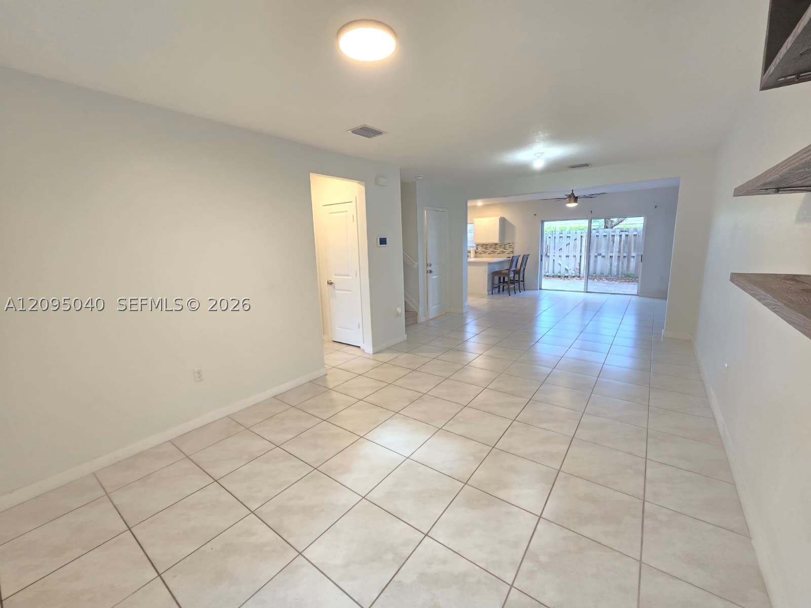 565 Ne 5th Pl Property Photo 51