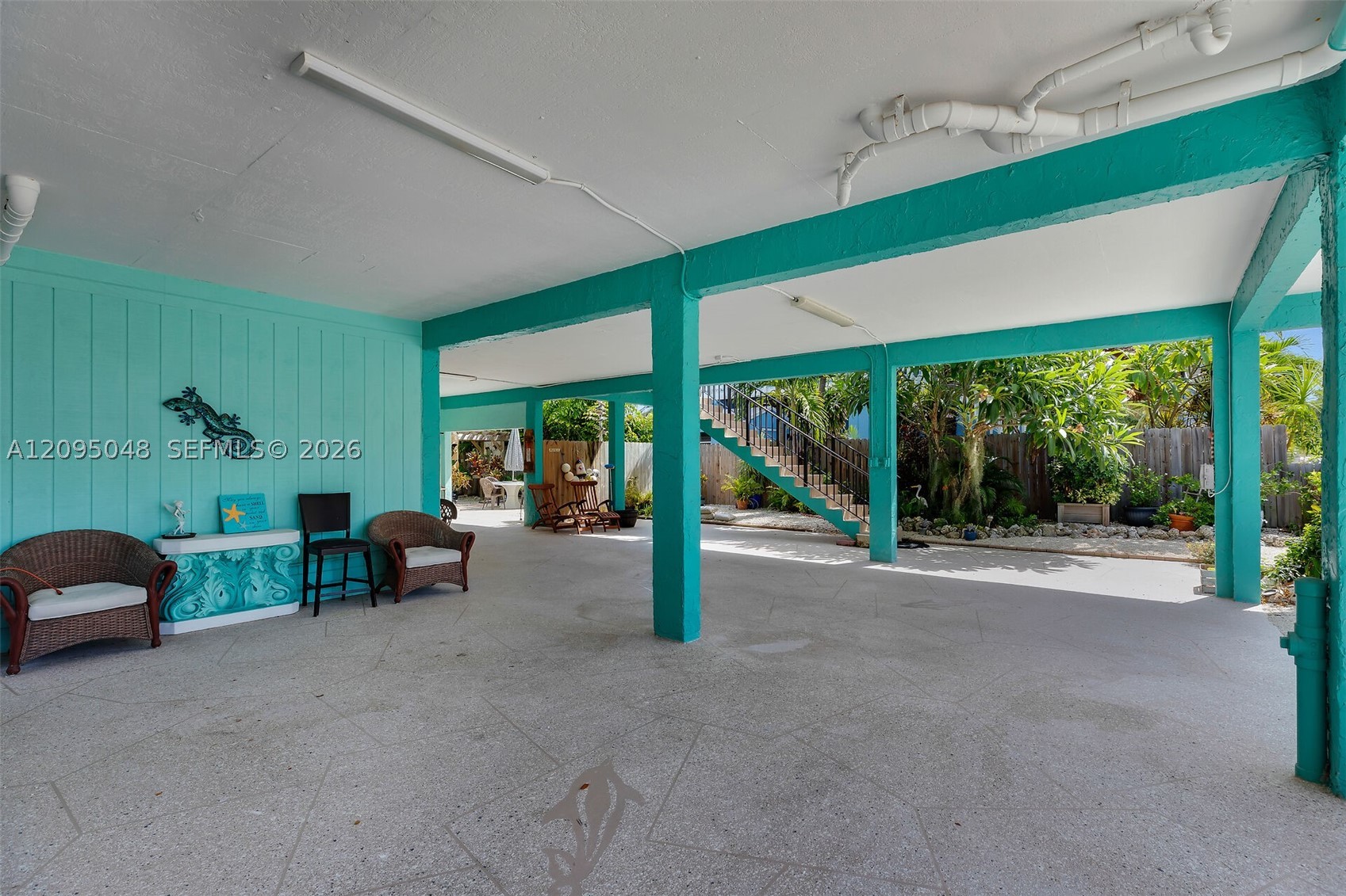 88 Marina Ave Property Photo 6