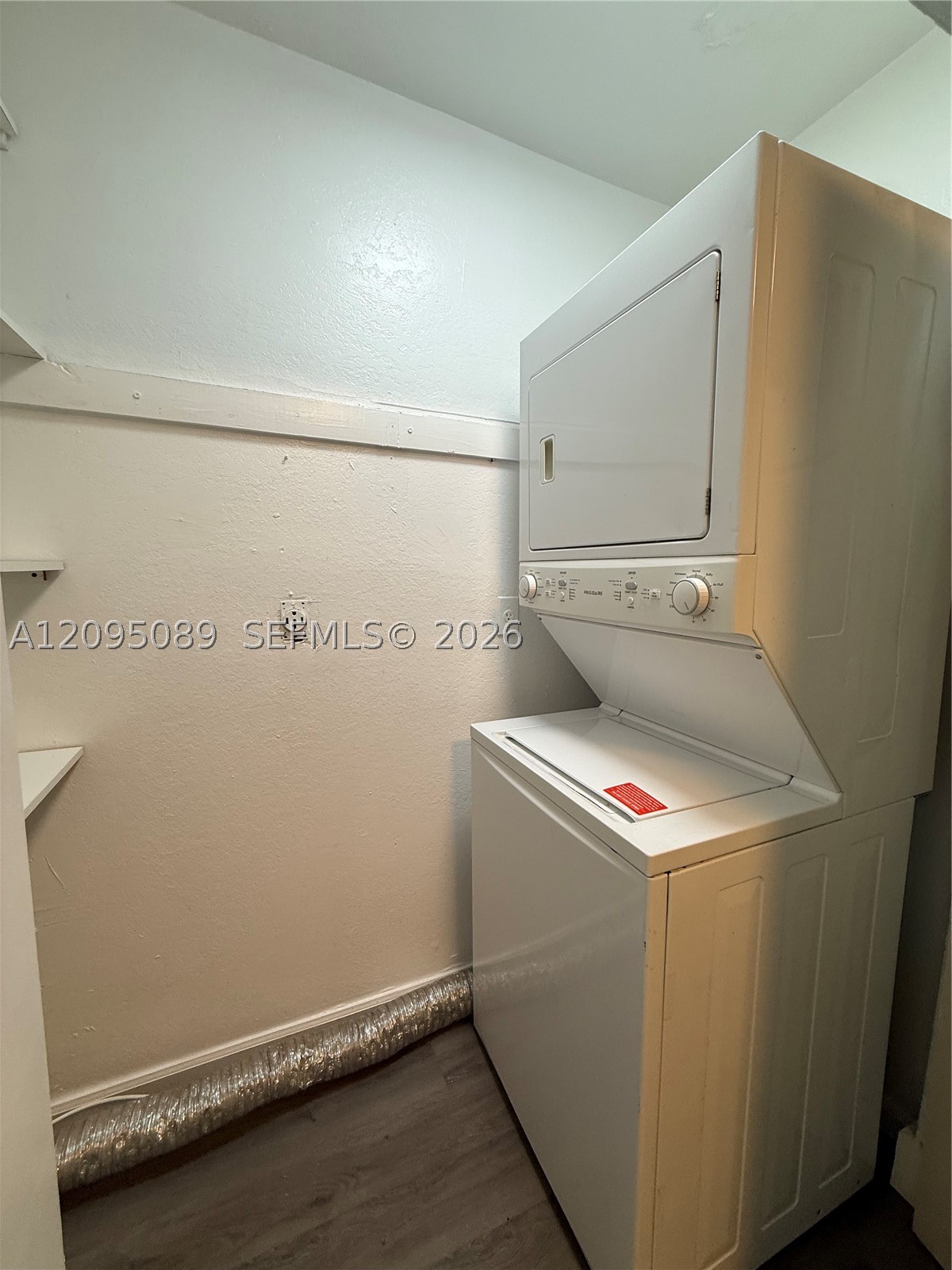 420 Ne 18th Ave 5 Property Photo 6