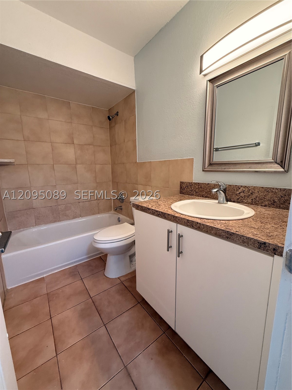 420 Ne 18th Ave 5 Property Photo 10