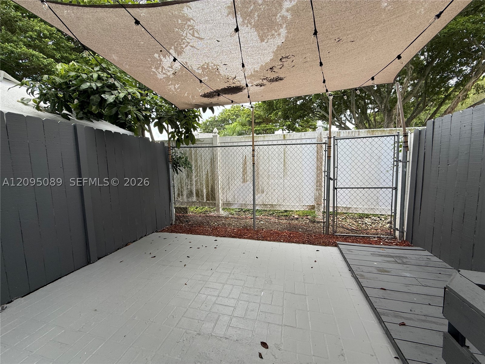 420 Ne 18th Ave 5 Property Photo 12