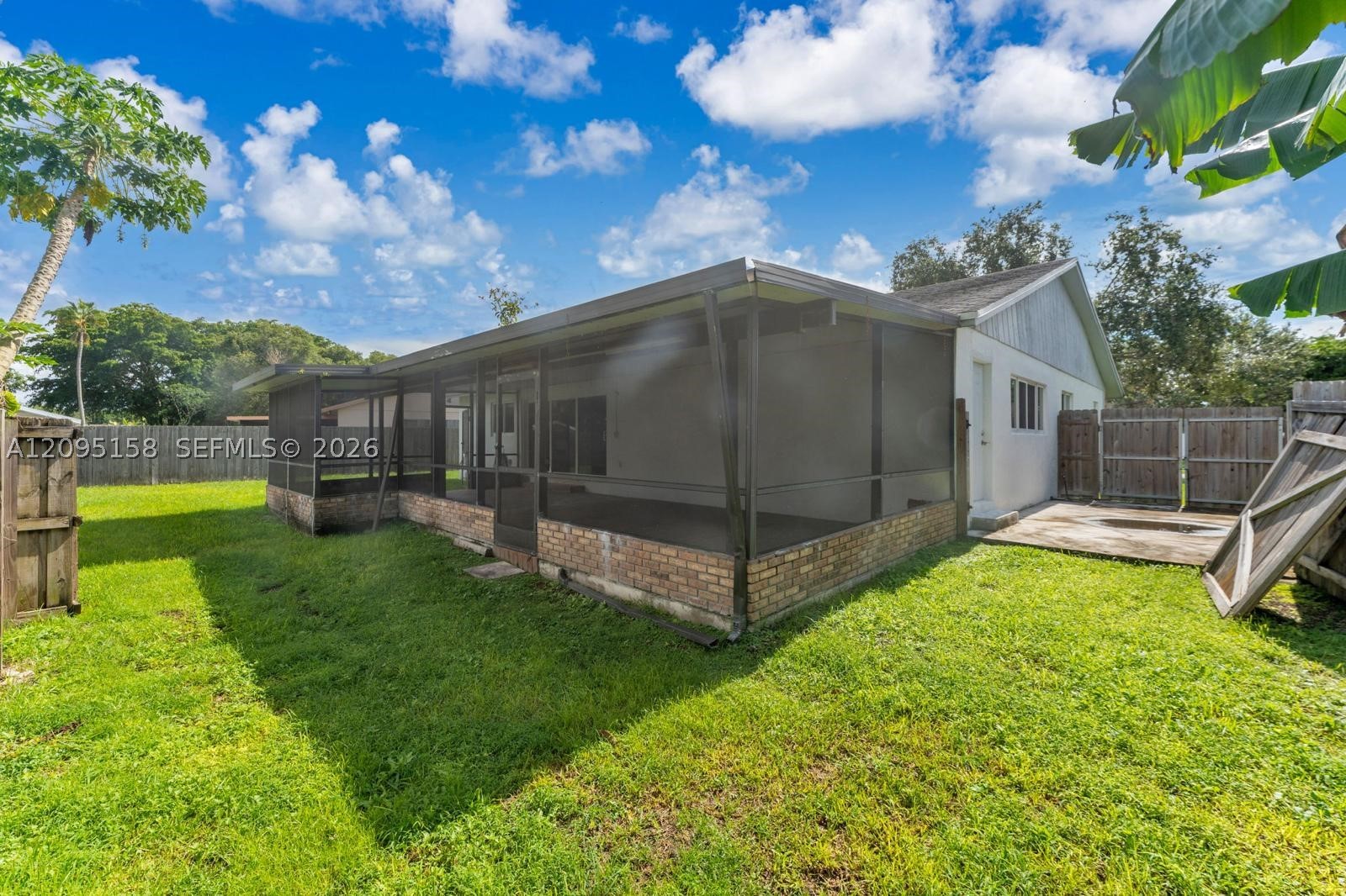 1661 N Goldeneye Ln Property Photo 24