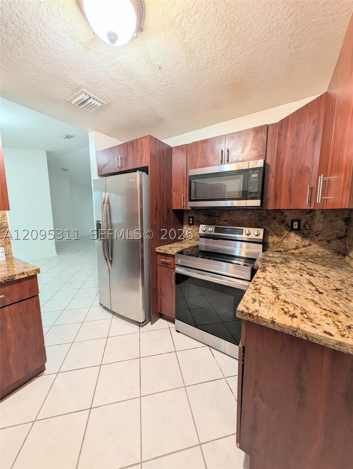 A12095311 Property Photo 4