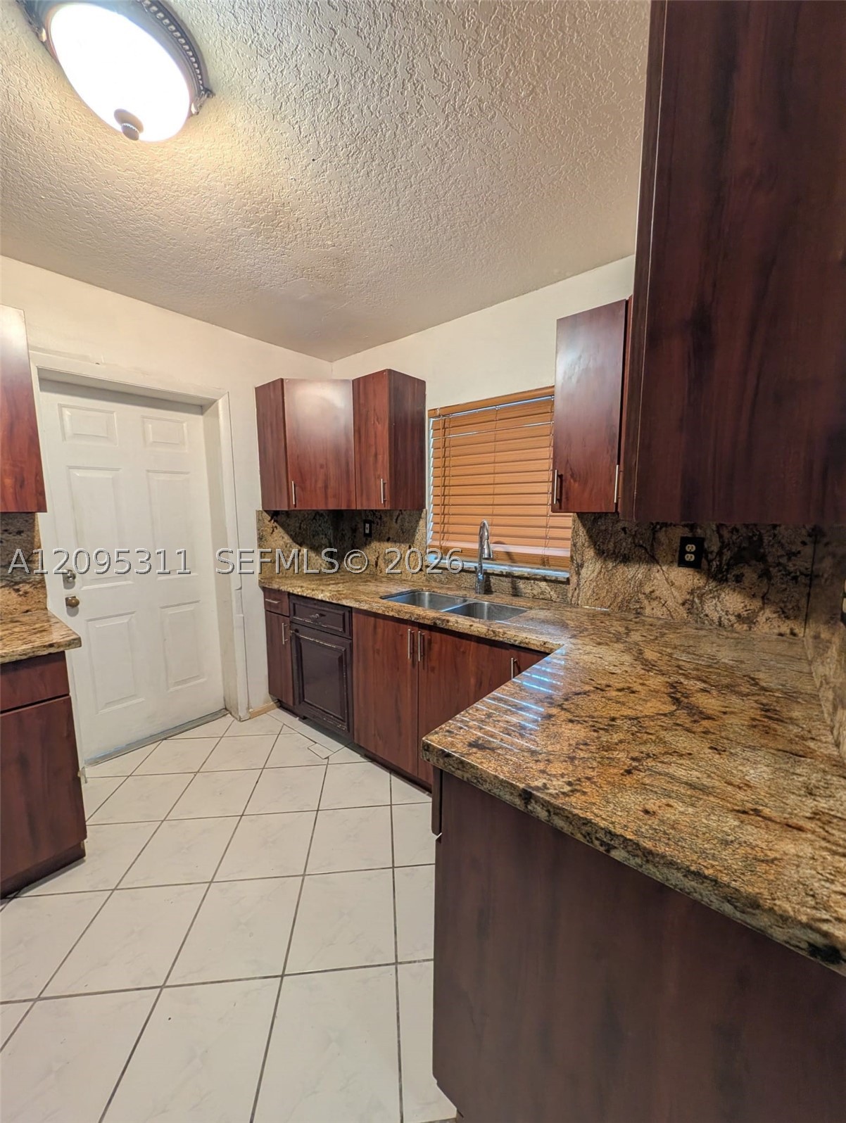 A12095311 Property Photo 5