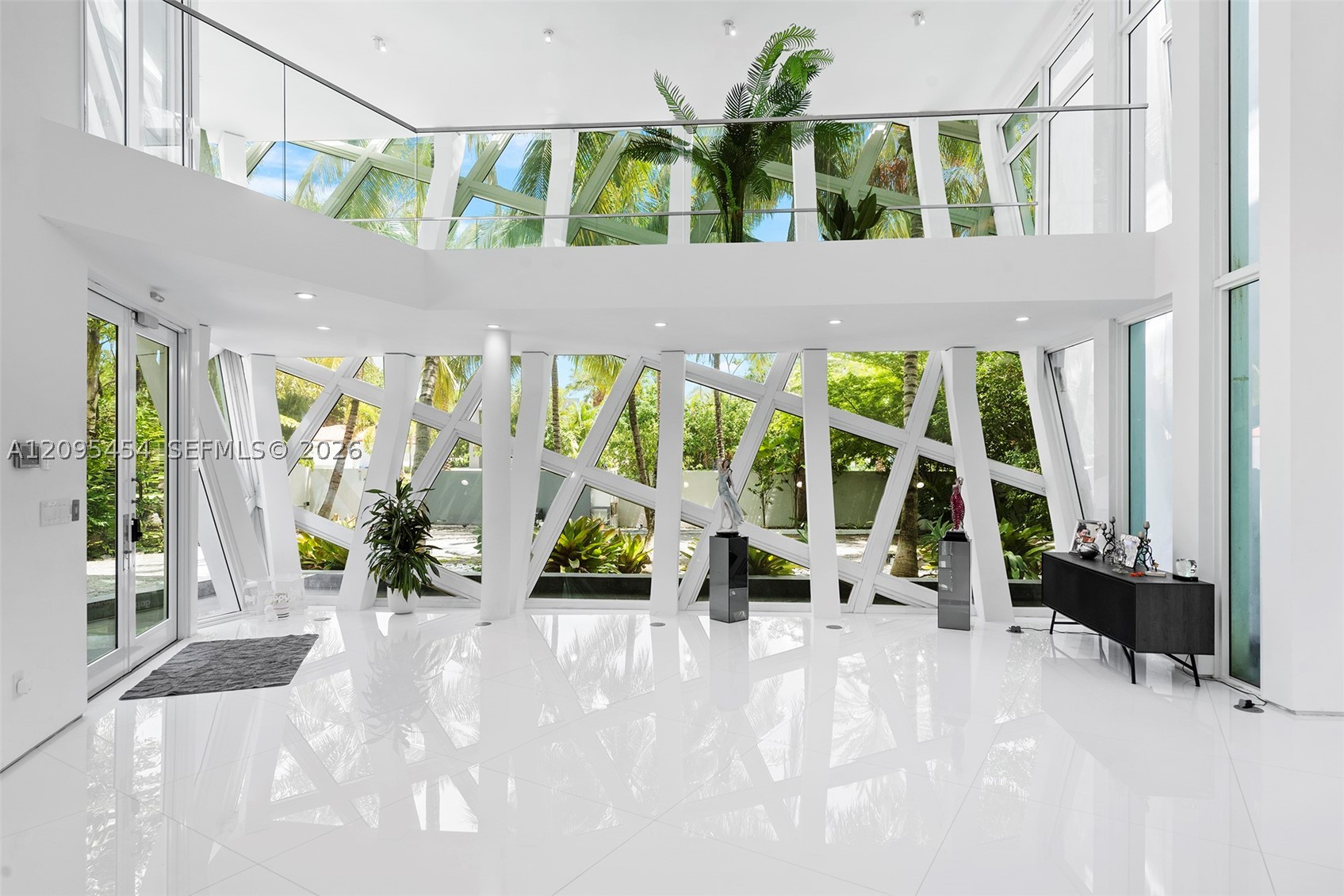 480 Ocean Blvd Property Photo 4