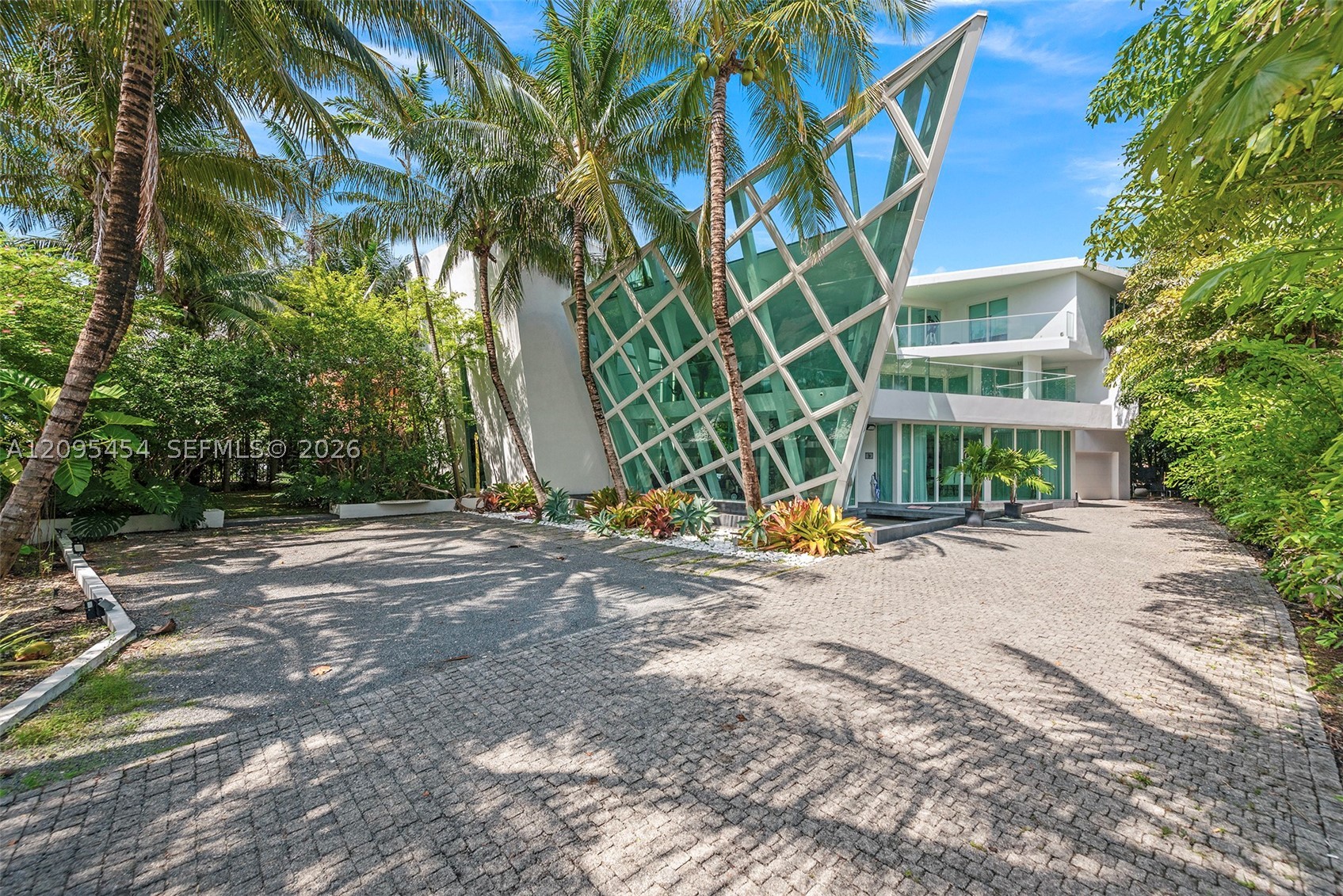 480 Ocean Blvd Property Photo 5