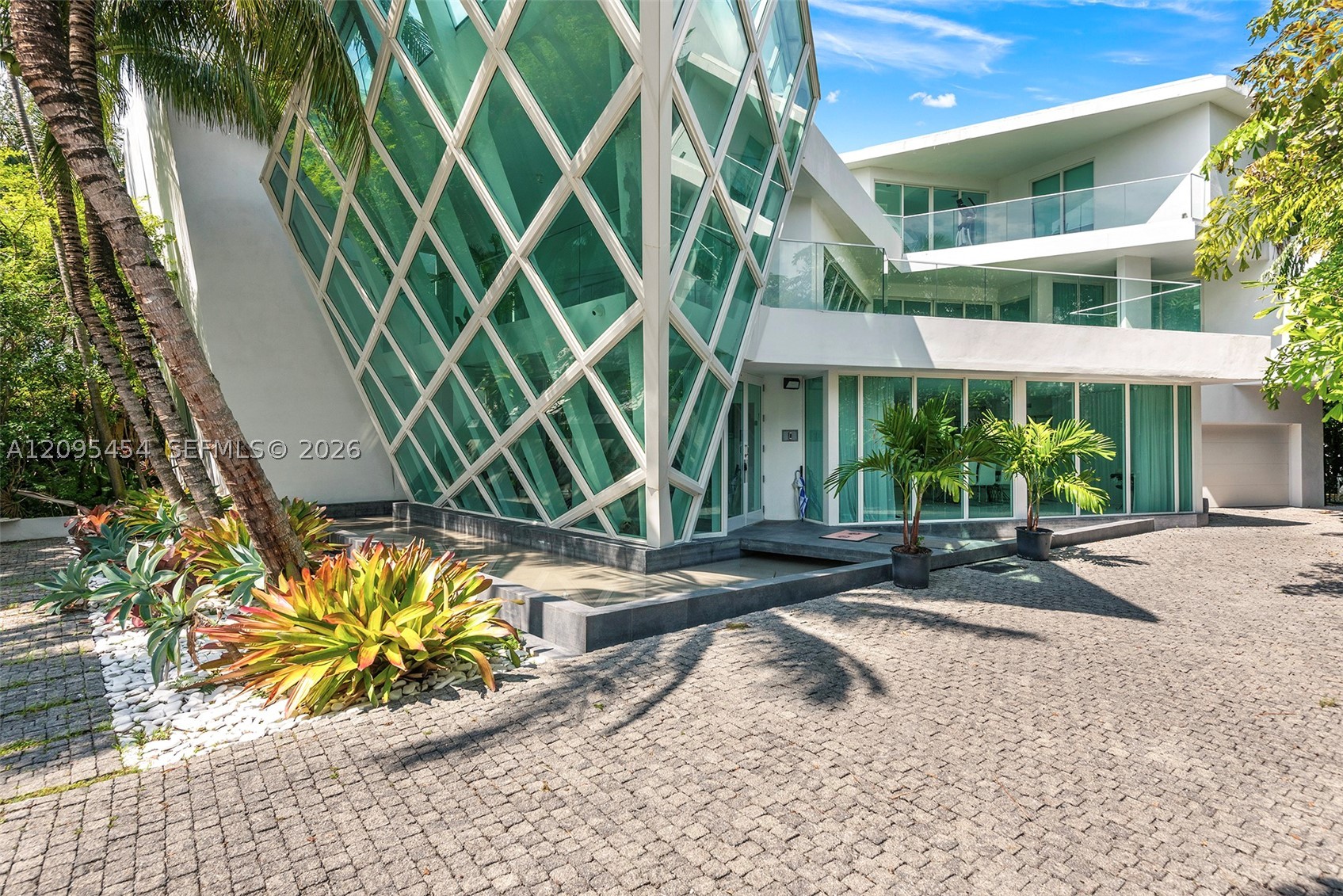 480 Ocean Blvd Property Photo 6